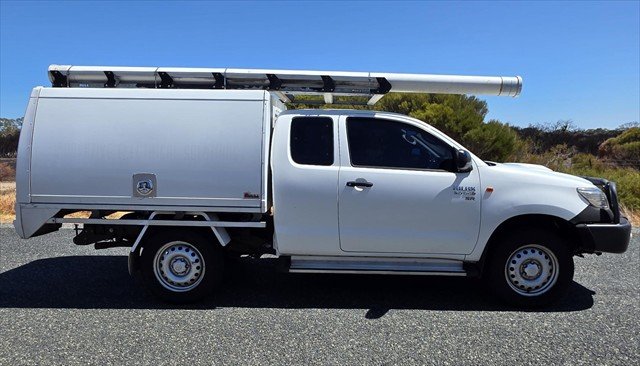 2014 Toyota Hilux SR