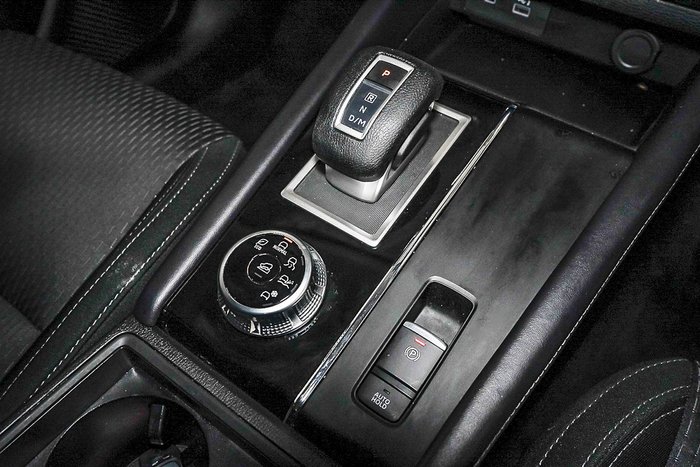 2025 Mitsubishi Outlander ES