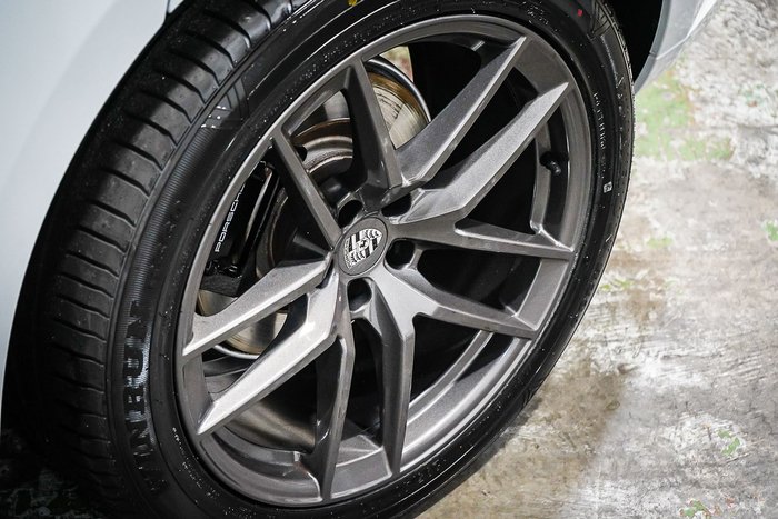 2023 Porsche Macan T