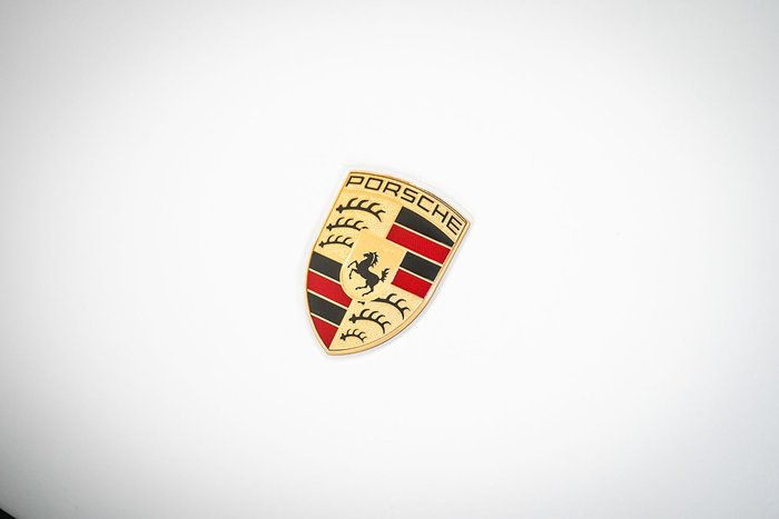 2023 Porsche Macan T