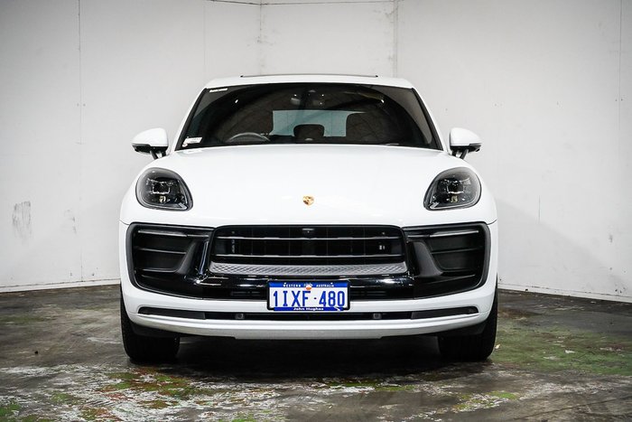 2023 Porsche Macan T