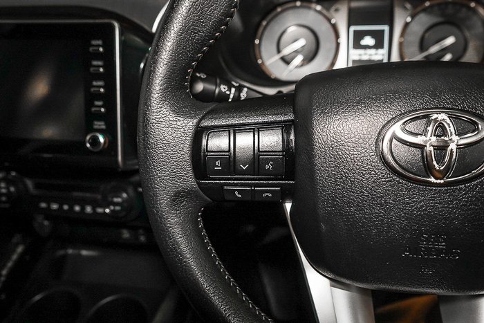 2021 Toyota Hilux SR5