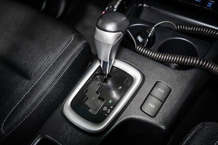 2021 Toyota Hilux SR5