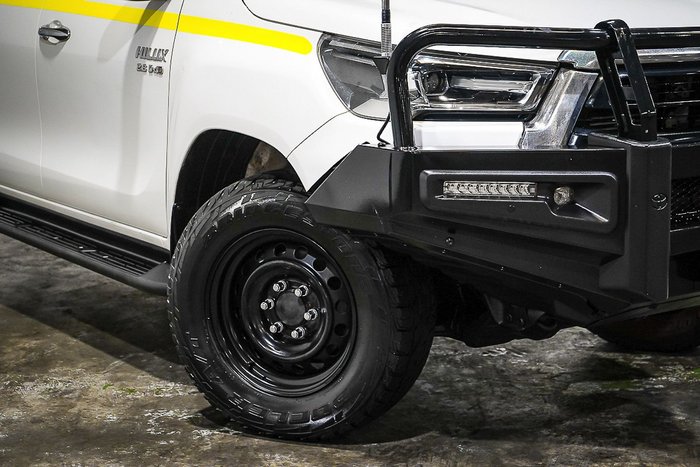 2021 Toyota Hilux SR5