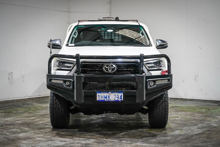 2021 Toyota Hilux SR5