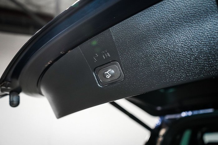 2022 Ford Everest Titanium