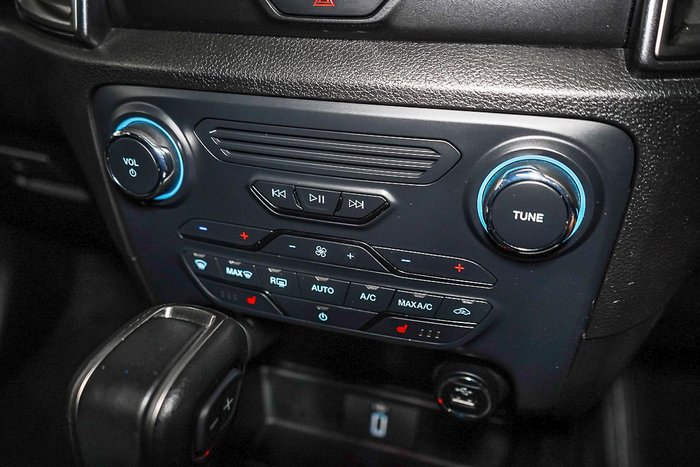 2022 Ford Everest Titanium