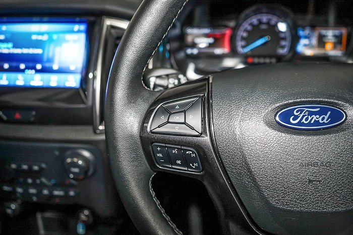 2022 Ford Everest Titanium