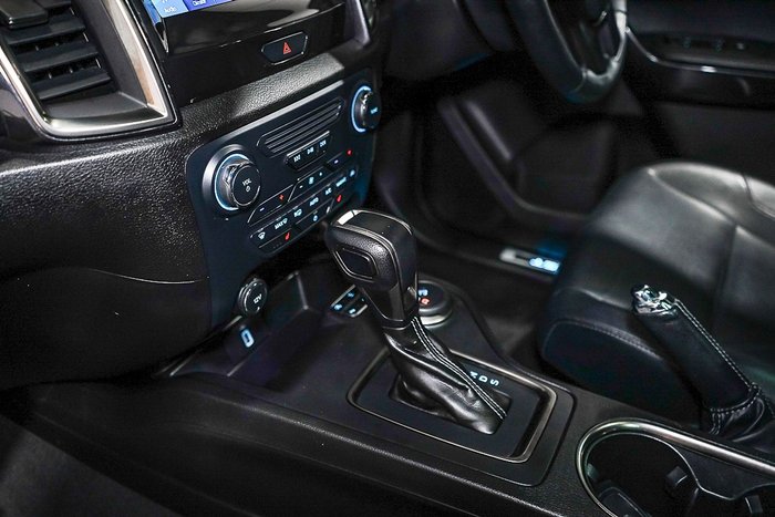 2022 Ford Everest Titanium