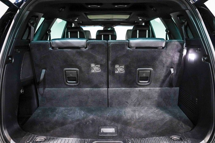 2022 Ford Everest Titanium