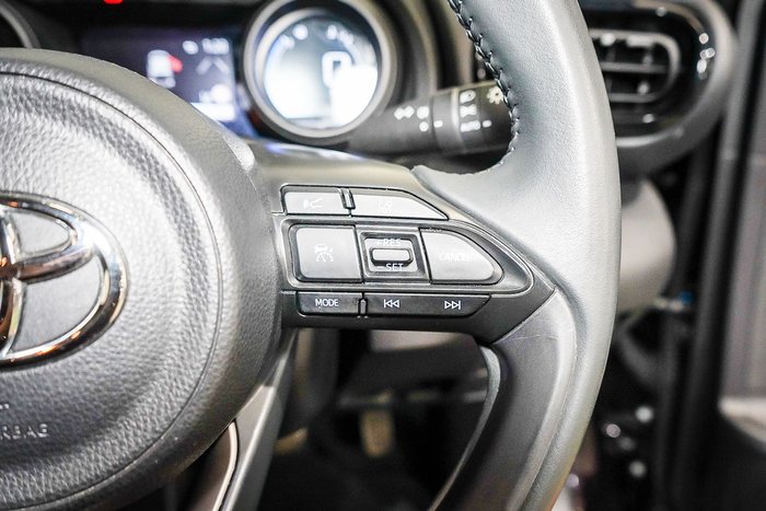 2021 Toyota Yaris SX Hybrid