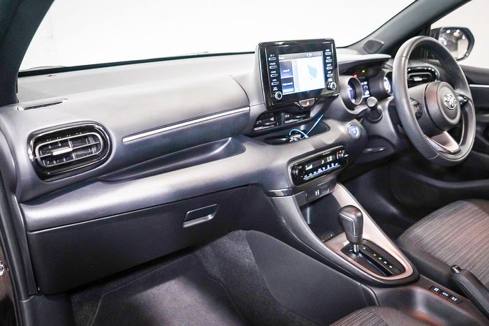 2021 Toyota Yaris SX Hybrid