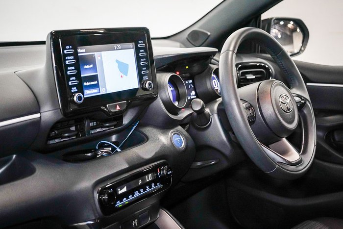 2021 Toyota Yaris SX Hybrid