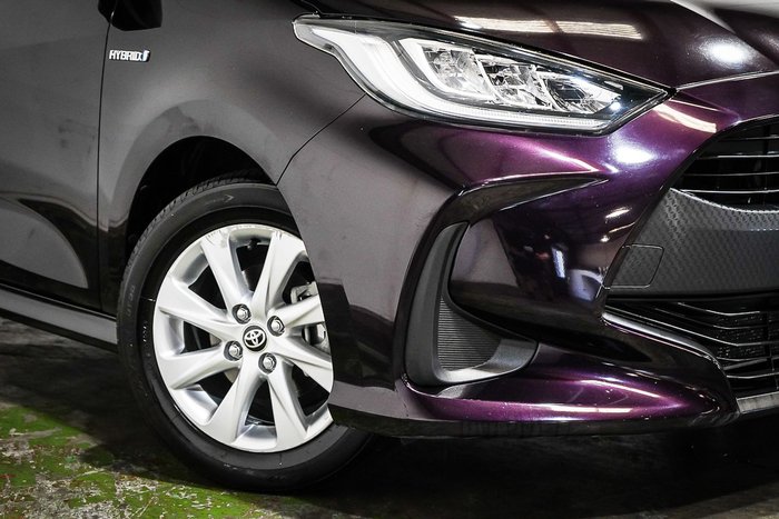 2021 Toyota Yaris SX Hybrid