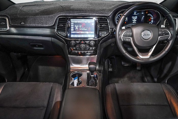 2022 Jeep Grand Cherokee Night Eagle