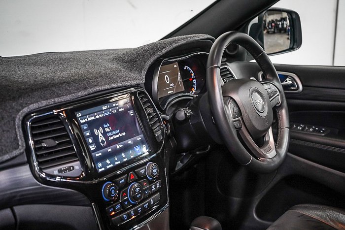 2022 Jeep Grand Cherokee Night Eagle