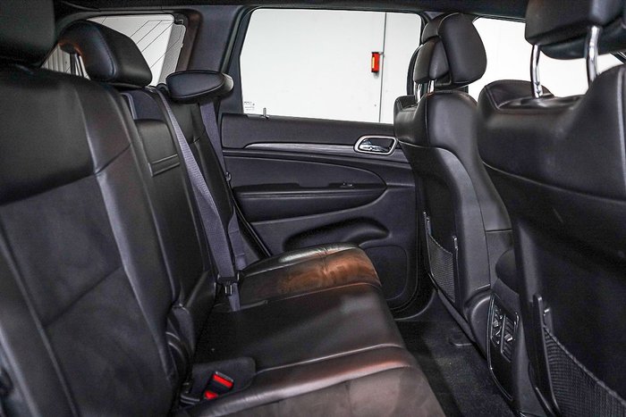 2022 Jeep Grand Cherokee Night Eagle