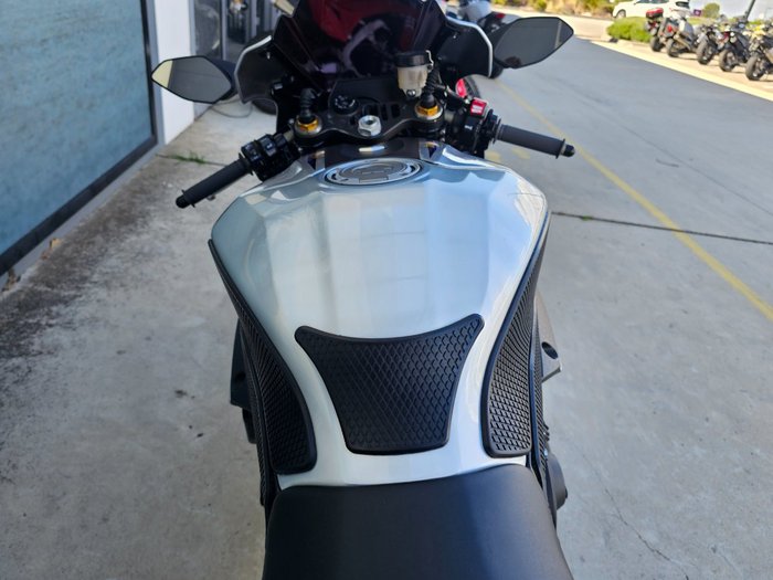 2016 Yamaha YZF-R1 M Silver