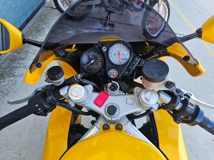 1998 Honda VTR1000F (FIRESTORM) Yellow