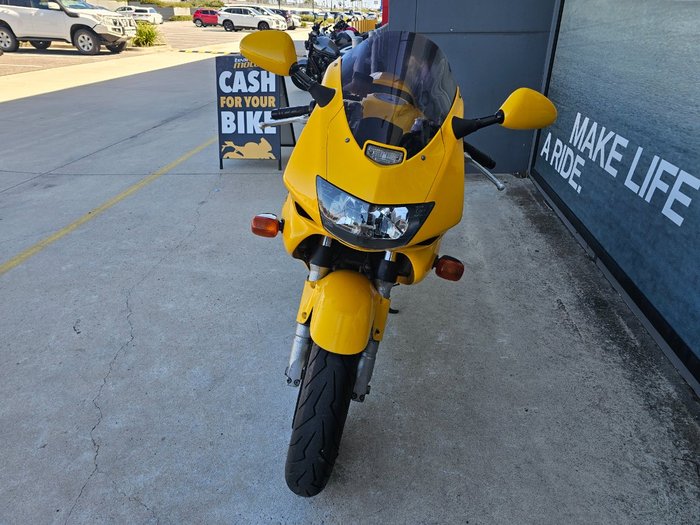 1998 Honda VTR1000F (FIRESTORM) Yellow