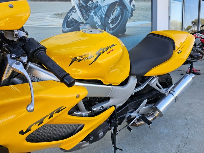 1998 Honda VTR1000F (FIRESTORM) Yellow