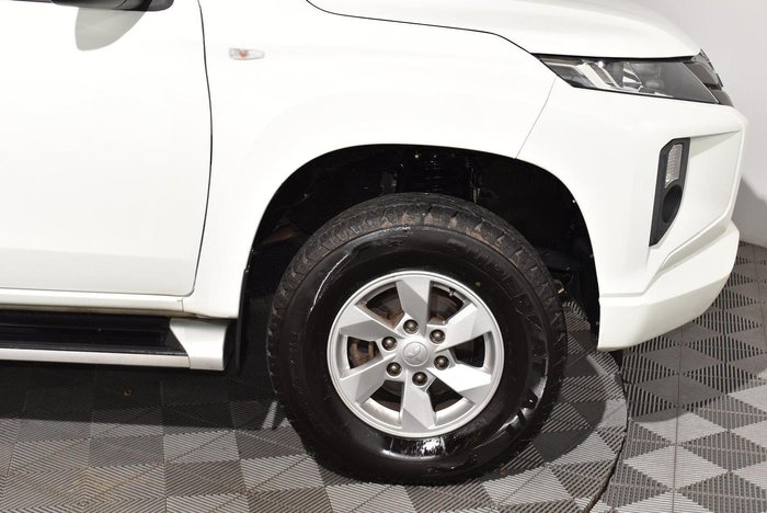 2020 Mitsubishi Triton GLX+