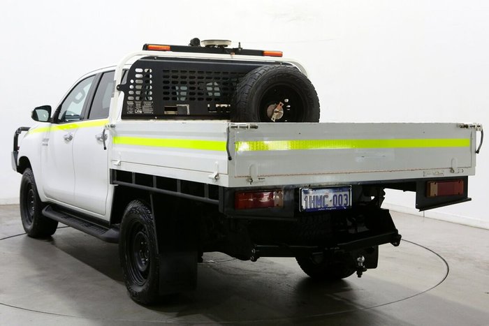 2021 Toyota Hilux SR5