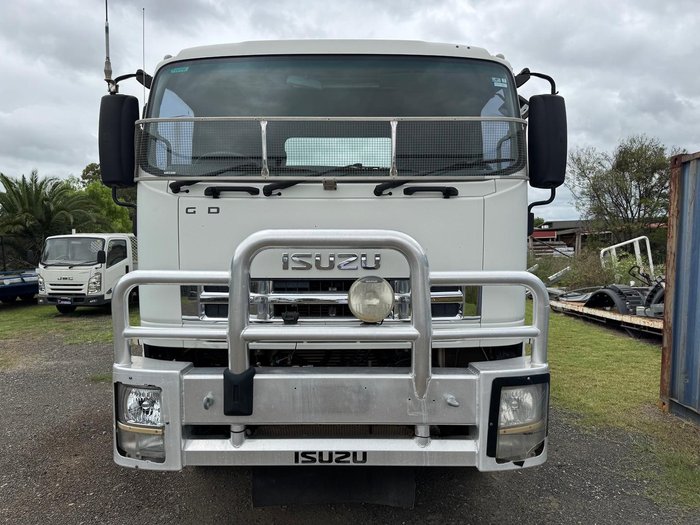 2009 Isuzu F Series GXD WHITE