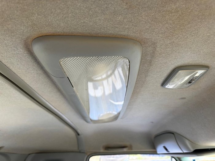 2009 Isuzu F Series GXD WHITE