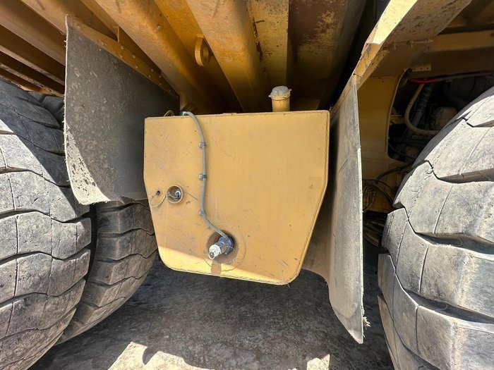 1998 Caterpillar 777D