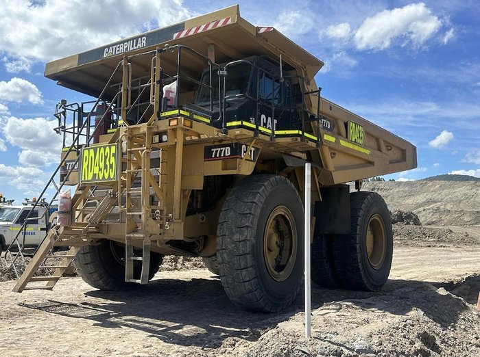 1998 Caterpillar 777D