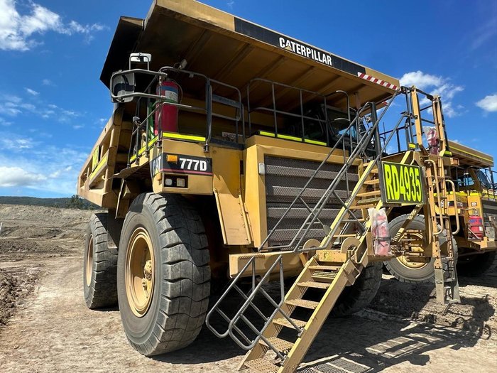 1998 Caterpillar 777D