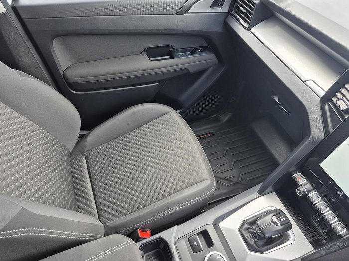 2024 Volkswagen Amarok TDI500 Life NF MY23 4X4 Dual Range Clear White