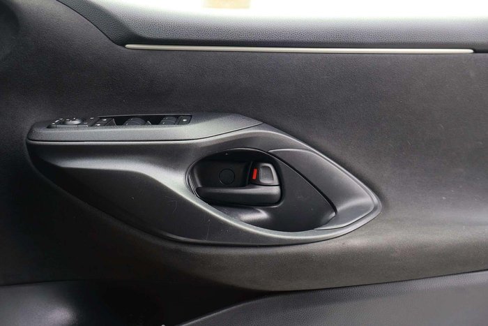 2024 Toyota Yaris Ascent Sport