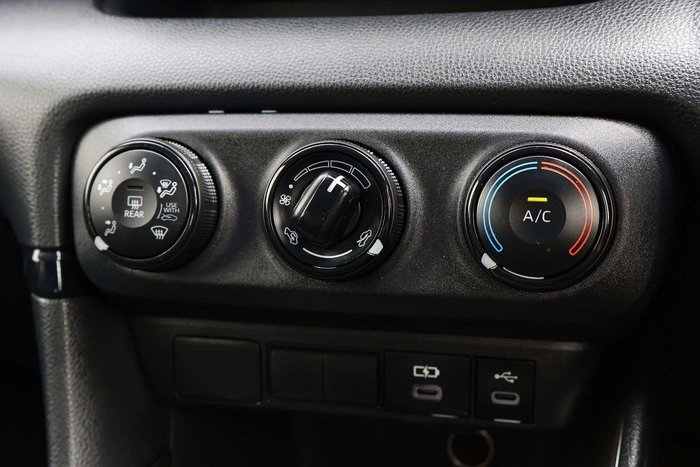 2024 Toyota Yaris Ascent Sport