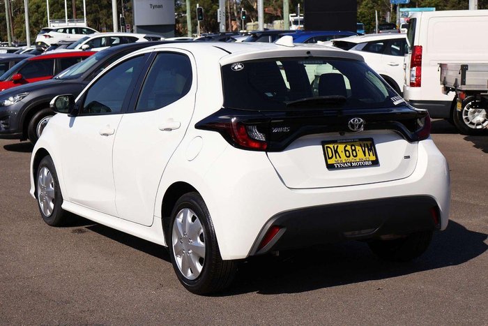 2024 Toyota Yaris Ascent Sport