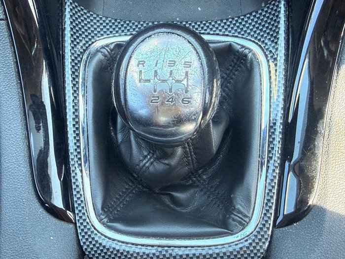 2015 Holden Commodore SV6 VF MY15 Heron White