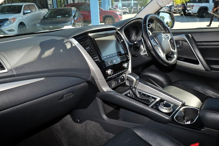 2022 Mitsubishi Pajero Sport GSR