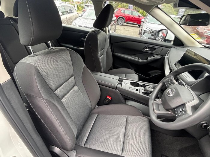 2026 Nissan X-TRAIL ST