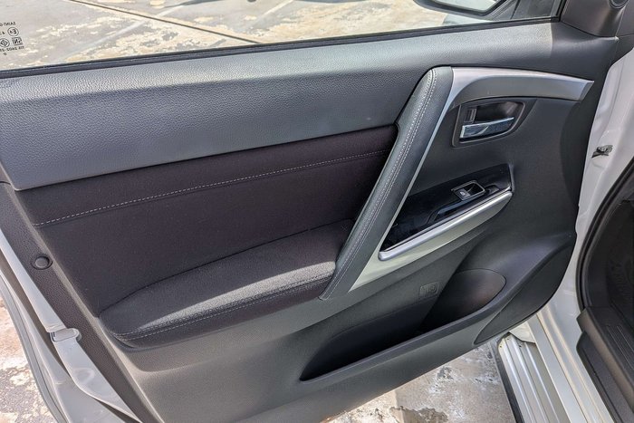 2020 Mitsubishi Pajero Sport GLX