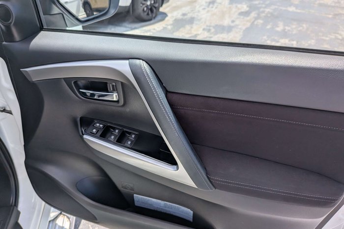 2020 Mitsubishi Pajero Sport GLX