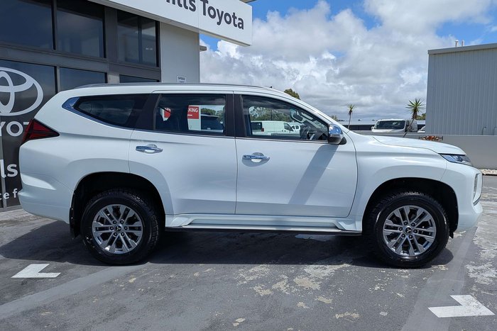 2020 Mitsubishi Pajero Sport GLX