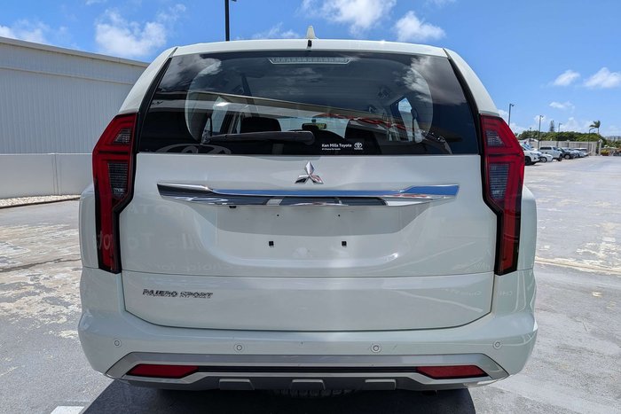 2020 Mitsubishi Pajero Sport GLX