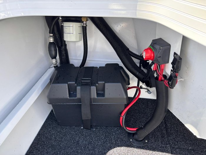 2026 QUINTREX 460 Renegade SC