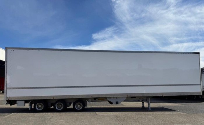 2020 Maxitrans 24P Dry Van White