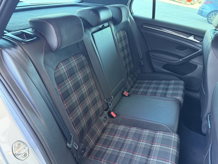 2016 Volkswagen Golf GTI Performance