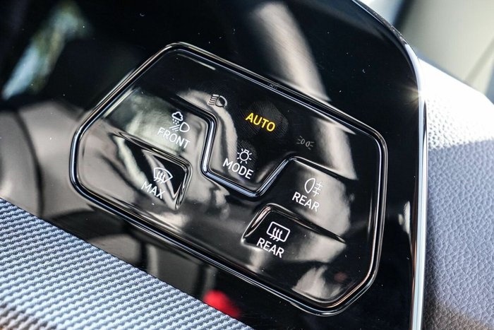 2024 Volkswagen Golf R Black Edition