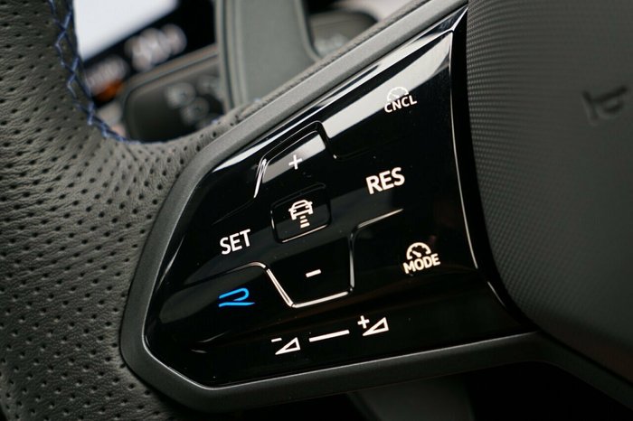 2024 Volkswagen Golf R Black Edition