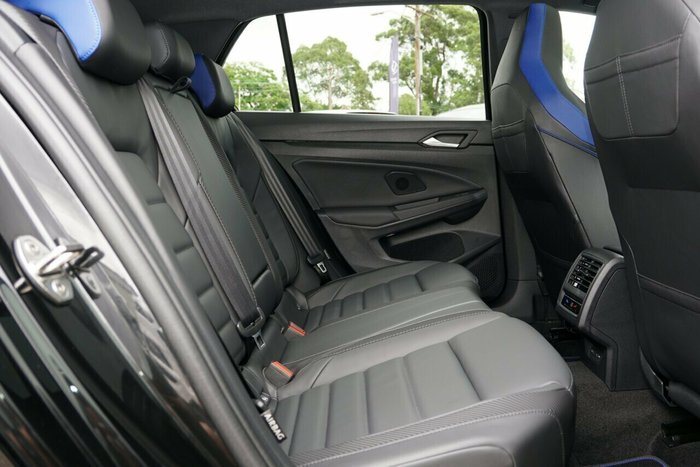 2024 Volkswagen Golf R Black Edition