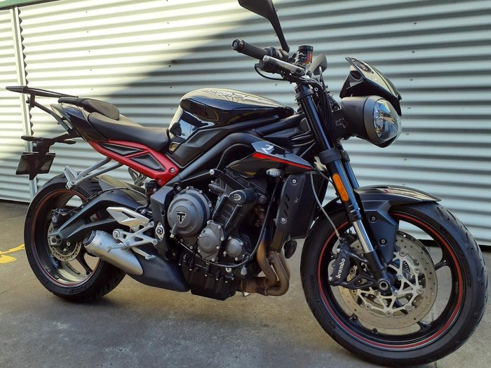 2019 Triumph Street Triple R 765 Street Triple Black
